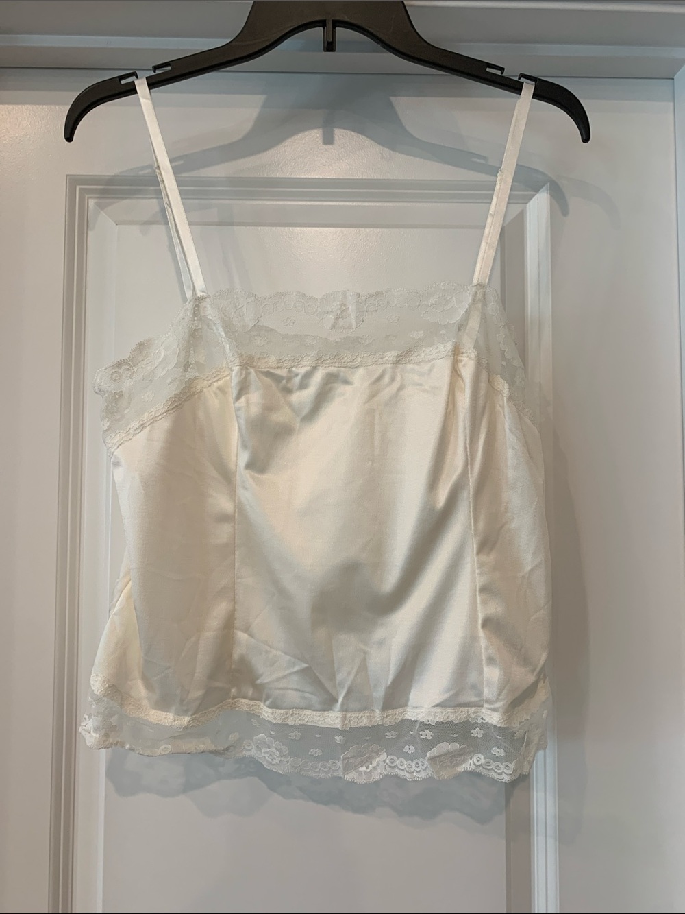 Vintage Warner's Cream Lace-Trim Camisole Top 36 bust or M new